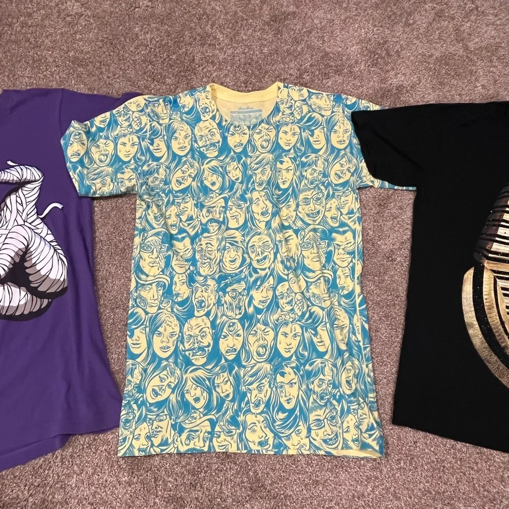 Threadless Vintage small T-shirt Bundle. - Picture 2 of 8